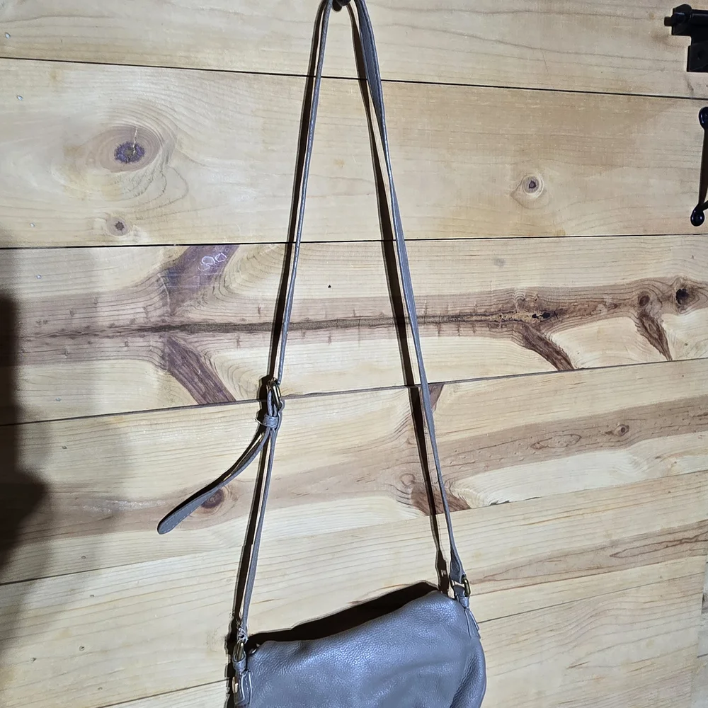 Marc Jacobs Gray Leather Crossbody Bag - Picture 2 of 8